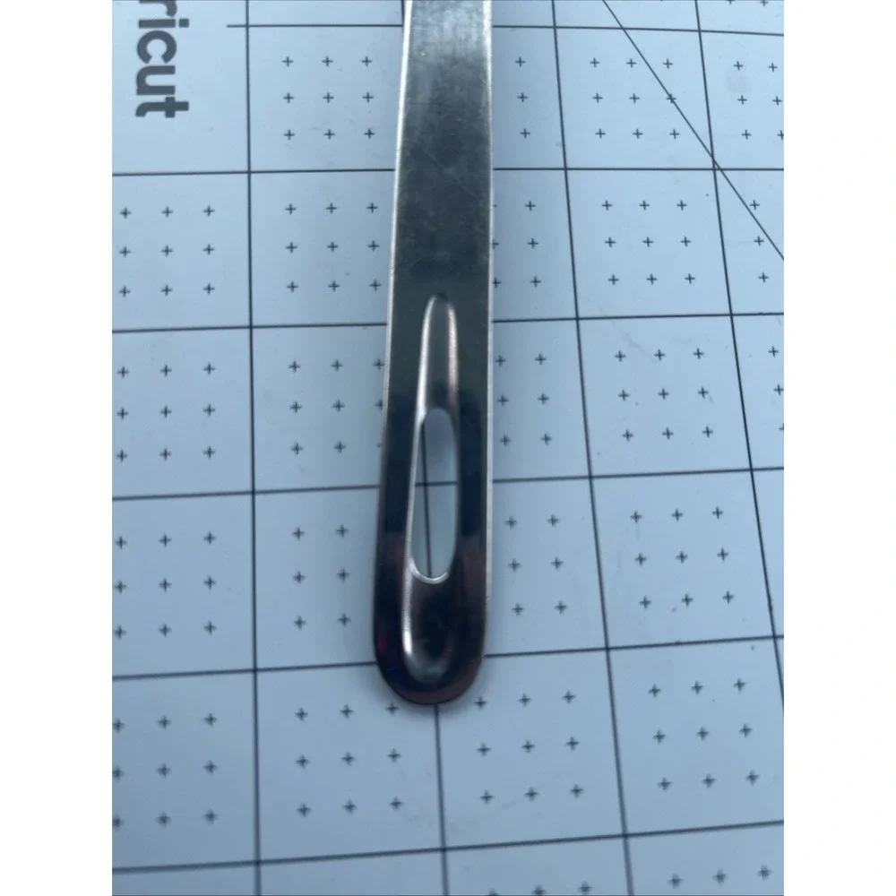 CAMBRIDGE STAINLESS STEEL KOREA MODERNA PATTERN PIERCED HANDLE PLACE FORK 🍽